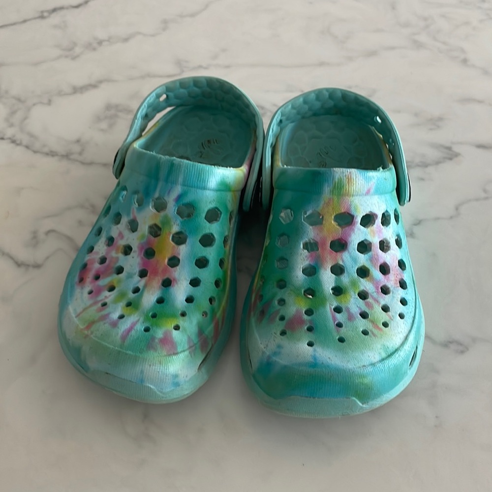 Kids joy bees croc clogs size 10/11